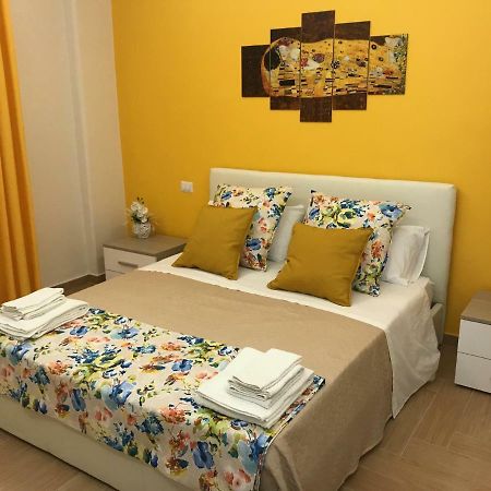 Holiday In Home | Le Ciminiere Catania Bagian luar foto