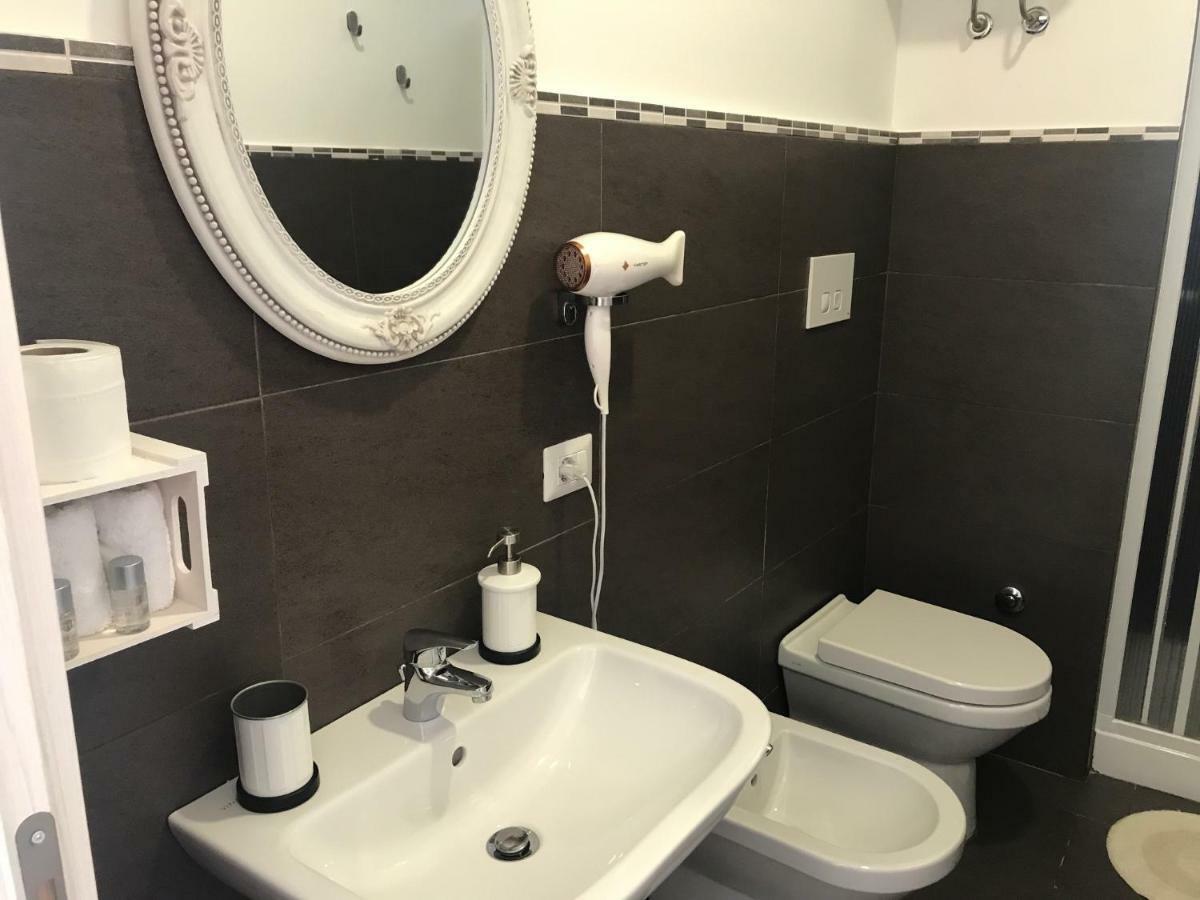 Holiday In Home | Le Ciminiere Catania Bagian luar foto