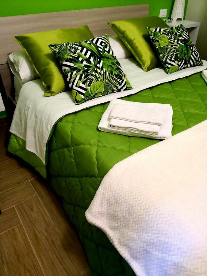Holiday In Home | Le Ciminiere Catania Bagian luar foto